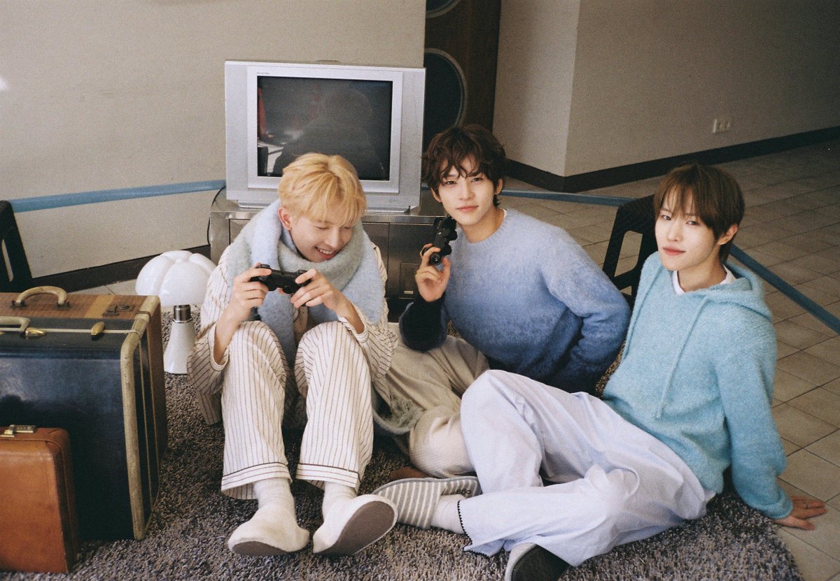 POW_grid's tweet image. [#JUNGBIN]
따뜻한 우리의 겨울 ❄️
#POW #파우 #정빈 #ComeTrue #컴트루