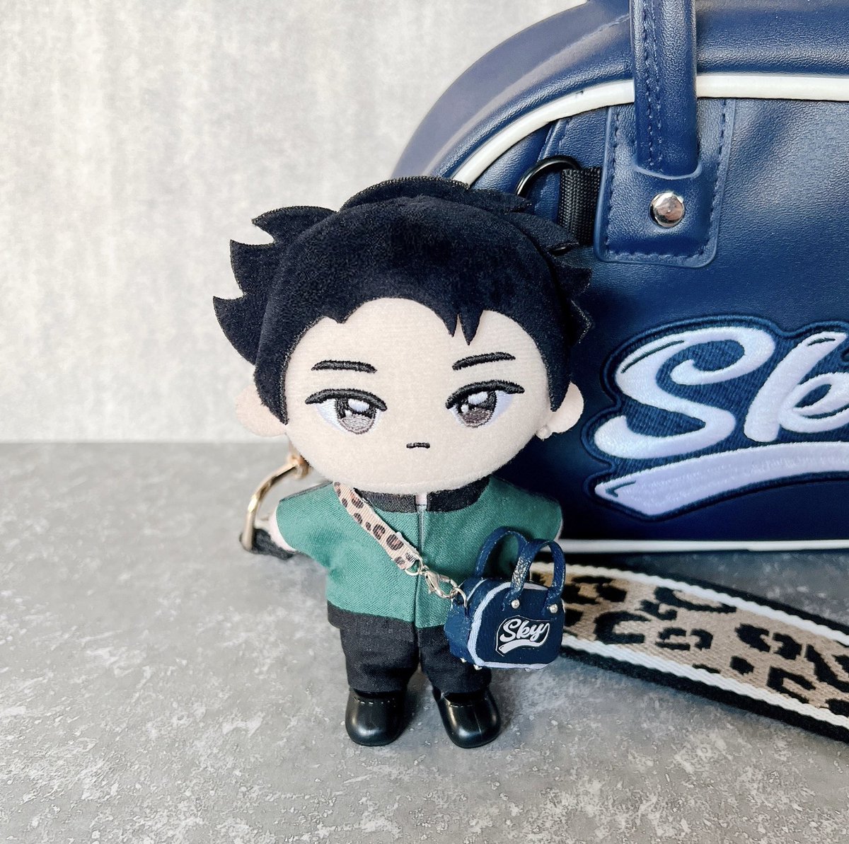 ふふふっ白い合皮紐を手に入れたので🤩 碧海くんぬい用のミニボストン