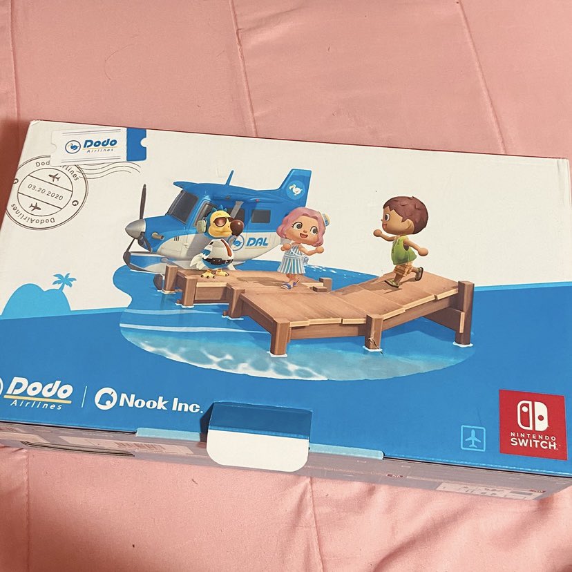 Eu tenho certeza que as pessoas envolvidas na produção desse switch tinham muito amor pelo jogo. Tudo nele é perfeito