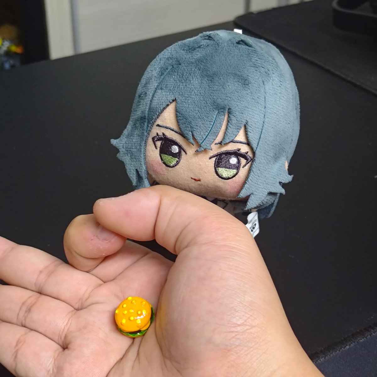 soda_nuinui's tweet photo. My Temari just wants to be fed by hand ☺️ She's very spoiled 🤭 https://t.co/tv3qIWmVyj