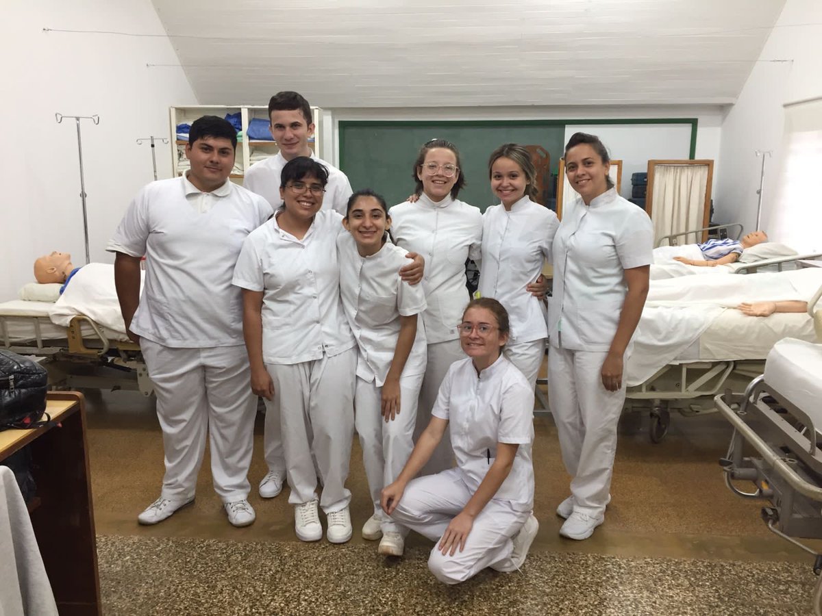 La enfermería es un llamado sagrado al ministerio para promover el bienestar, fundamentado en la cosmovisión de valorar a cada paciente como un hijo de Dios digno de recibir atención en cada aspecto de su humanidad.