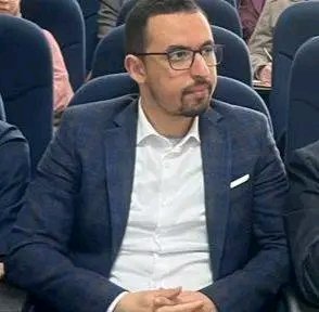 بيت اللسانيات tweet media