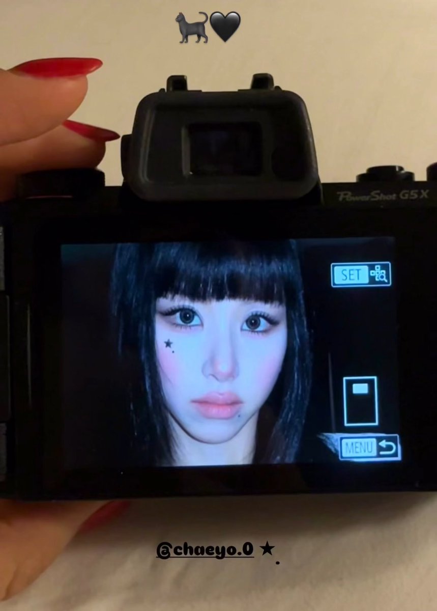 chaeyoung pics tweet media