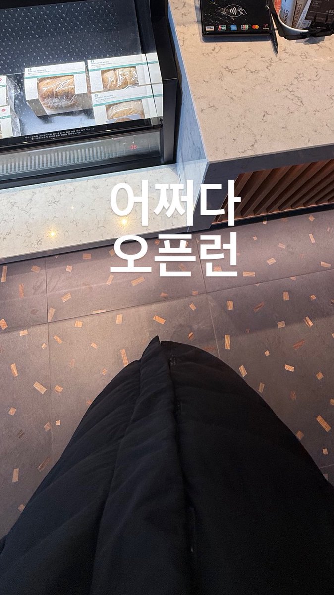 mi1idx's tweet photo. 스타벅스 마일로 컵 사러 갔다가
첫번째가 되어 버림 https://t.co/7RBX8rRD0P