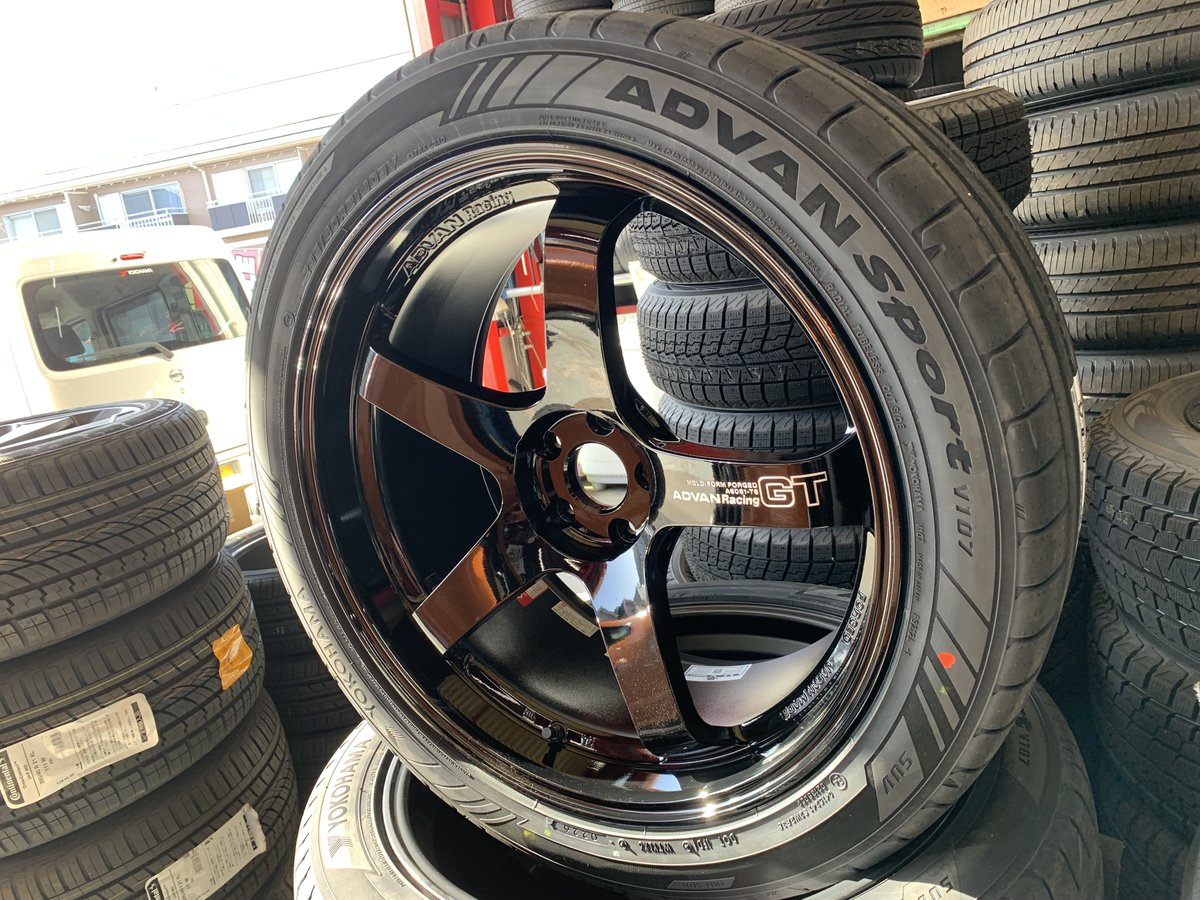 AtsugiTg's tweet image. 次はコレ
ADVAN Racing GT -Premium Version-
21インチと
ADVAN sport V107

お楽しみに！

＃タイヤガーデン　＃YOKOHAMAWHEEL　＃ADVAN