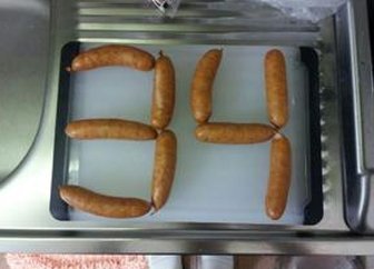 PChacker11's tweet image. 歌はどれでしょう？ 👦