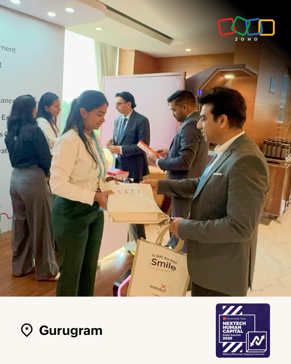 Zoho Payroll tweet media