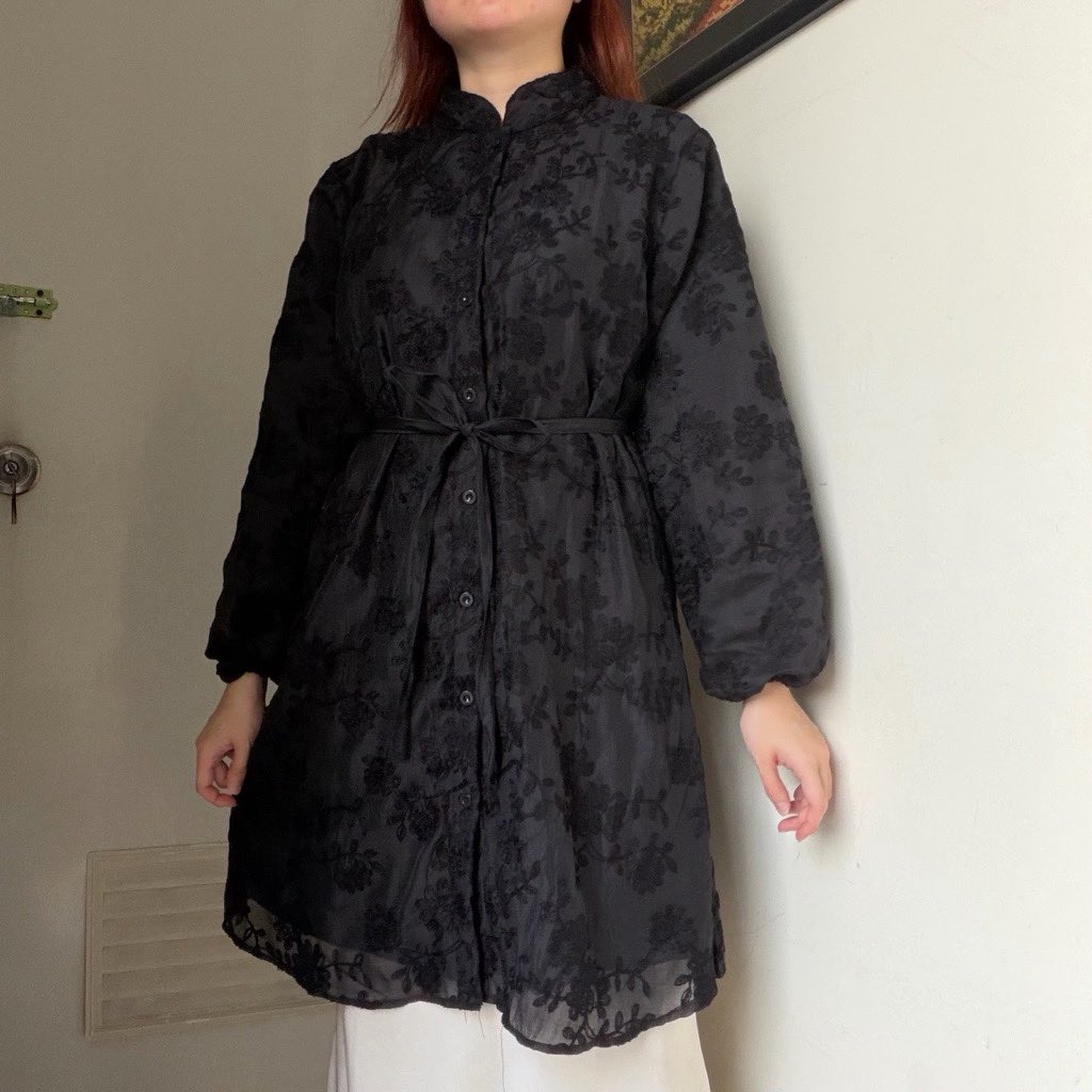 bylosama's tweet photo. serving soft eid vibes 🌙✨
flowy, comfy, and sooo pretty — literally the kind of tunic you’ll wanna wear all day. https://t.co/CuXITdz69x