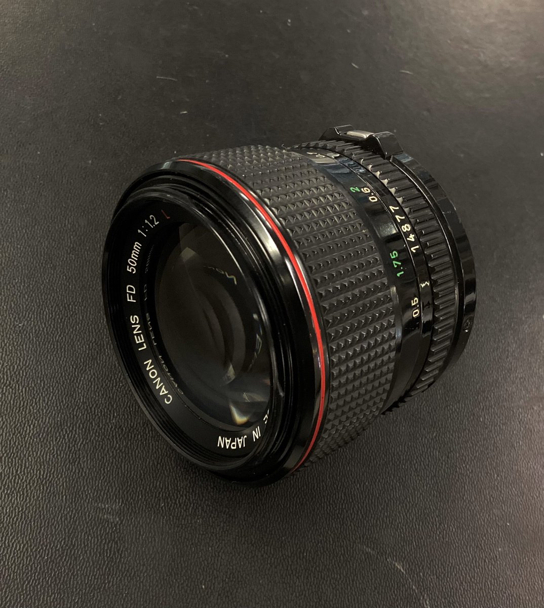 銀座店に神レンズ降臨です🎉 ​キヤノンの銘玉中の銘玉‼️NewFD50/1.2L