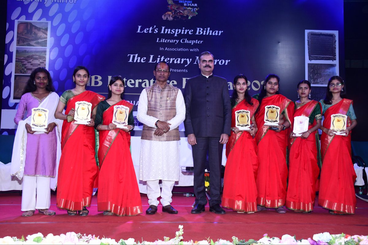 #CulturalPerformance #LIBLiteratureFestival2026 

गार्गी-याज्ञवल्क्य संवाद 
Drama presented by the Students of #GargiPathshala Digha 
Dance Performance by #GargiYouth 
Namrata Kumari

<a href="/vikasvaibhavips/">Vikas Vaibhav, IPS</a> #LetsInspireBihar 

Link- 

youtu.be/H6QSC4Ls_W8?si…