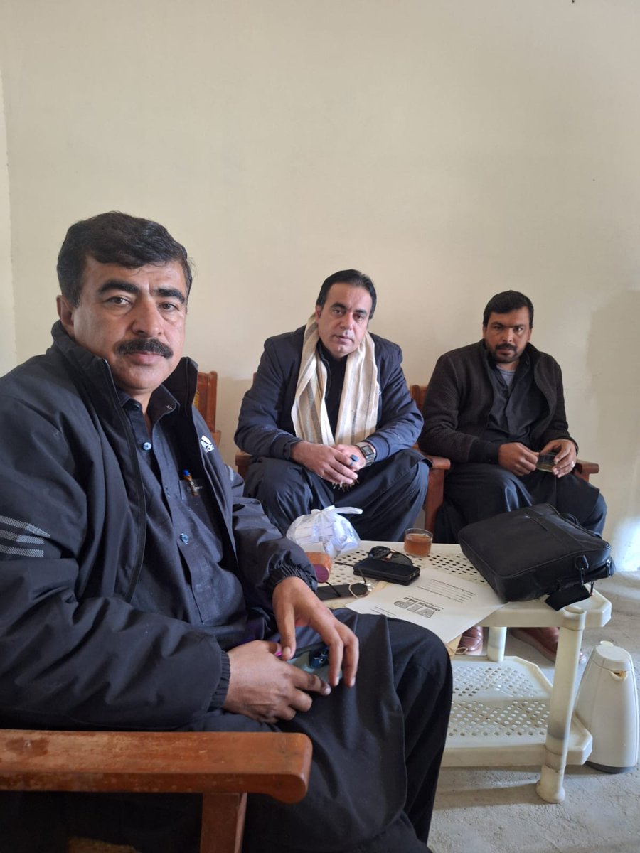 BalochistanCmit's tweet photo. Dr. Khair Muhammad Kakar, Mr. Shabi Badini, Members CMIT, and Mr. Azizullah Ghirsheen, Additional Member CMIT, conducted inspection visits to various districts to oversee the distribution process under the Green Tractor Scheme by Agriculture Department in District Zhob https://t.co/vBQXtj3ZRp