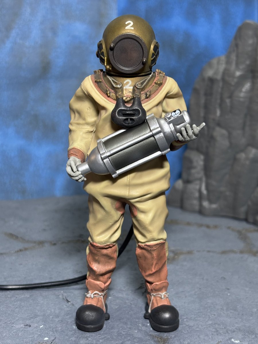 東宝マニアックス 芹沢博士 総天然色Ver.』をゲット！窓越しに博士の顔