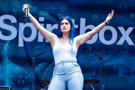<a href="/Tendencias_Argy/">Tendencias Arg 🇦🇷</a> Artistas de pop moderno / artistas de metal moderno