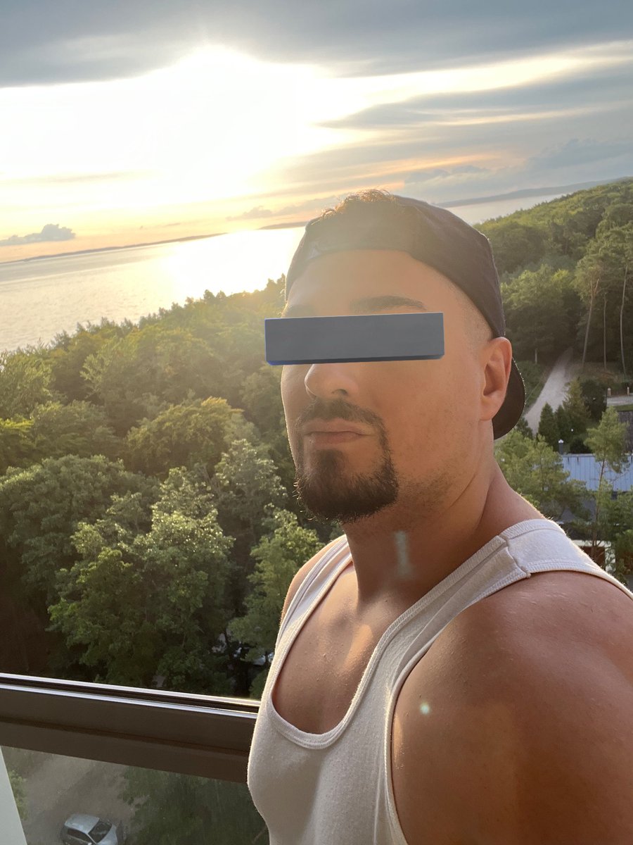 eh yo 🇬🇷 (twt schwindler) tweet media