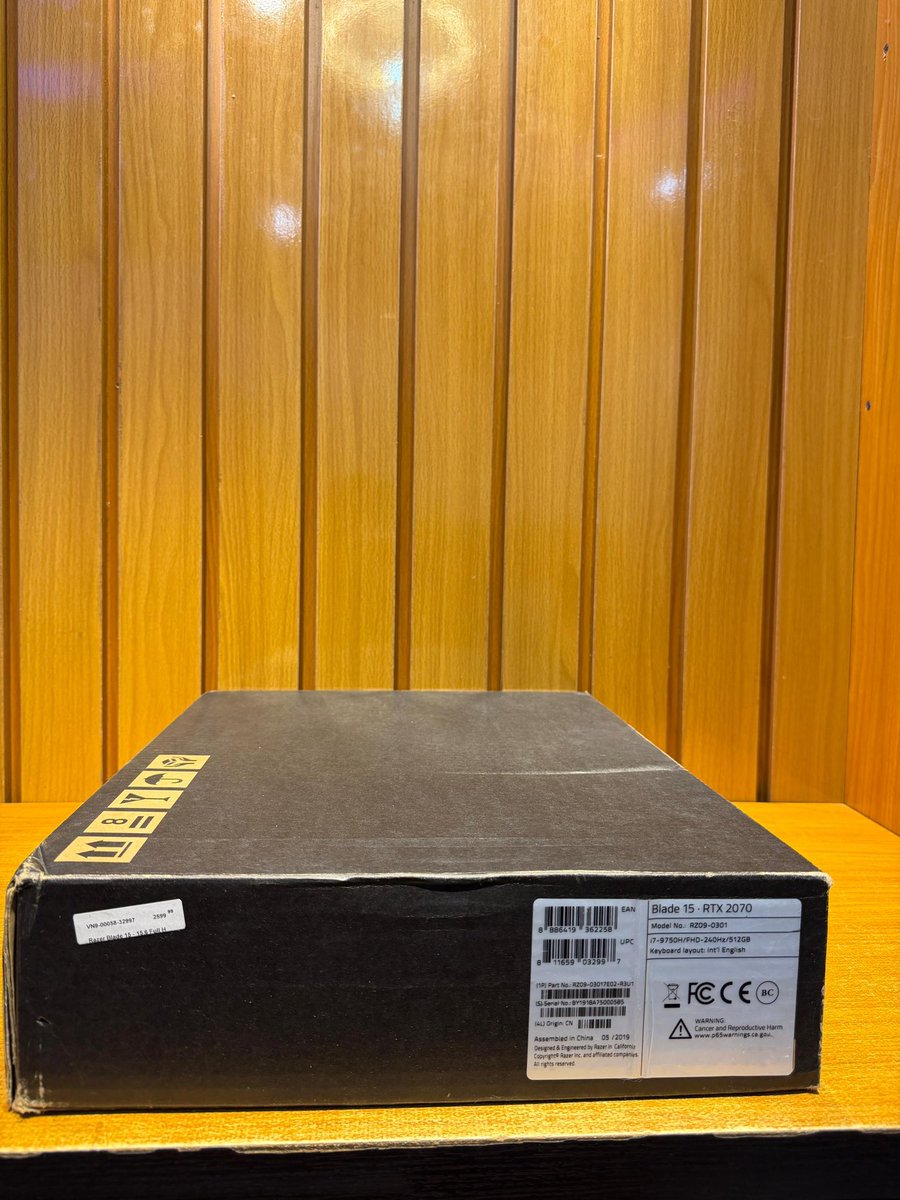 g4d4fi's tweet photo. Razer Blade 15 RTX 2070
Model No.: RZ09-0301
Intel i7-9750H Processor
FHD 240Hz Display
16GB RAM 
512GB SSD
NVIDIA RTX 2070 Graphics
Keyboard Layout: Int’l English
BRAND NEW SEALED

Price - 1,700,000 https://t.co/AsupHvvk2y