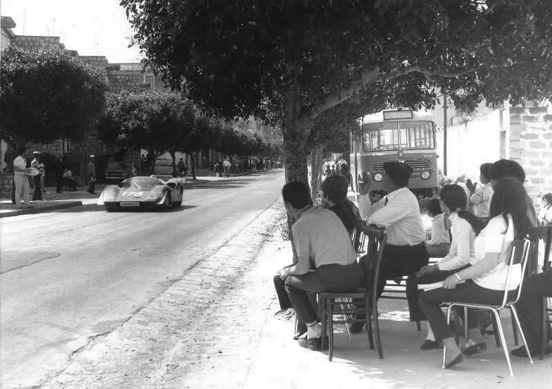 Rangé des voitures tweet media