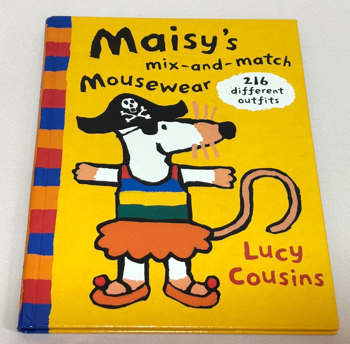 英語絵本】めくって着せ替え！英語であそぶメイシーのしかけ絵本