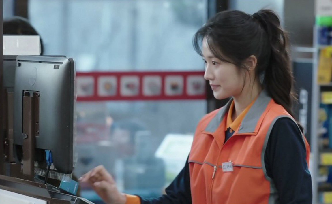 No Tail To Tell: Kim Hye-yoon’s Eun-ho Faces Struggles as a Part Time Worker! No Tail To Tell: Kim Hye-yoon’s Eun-ho Faces Struggles as a Part Time Worker!