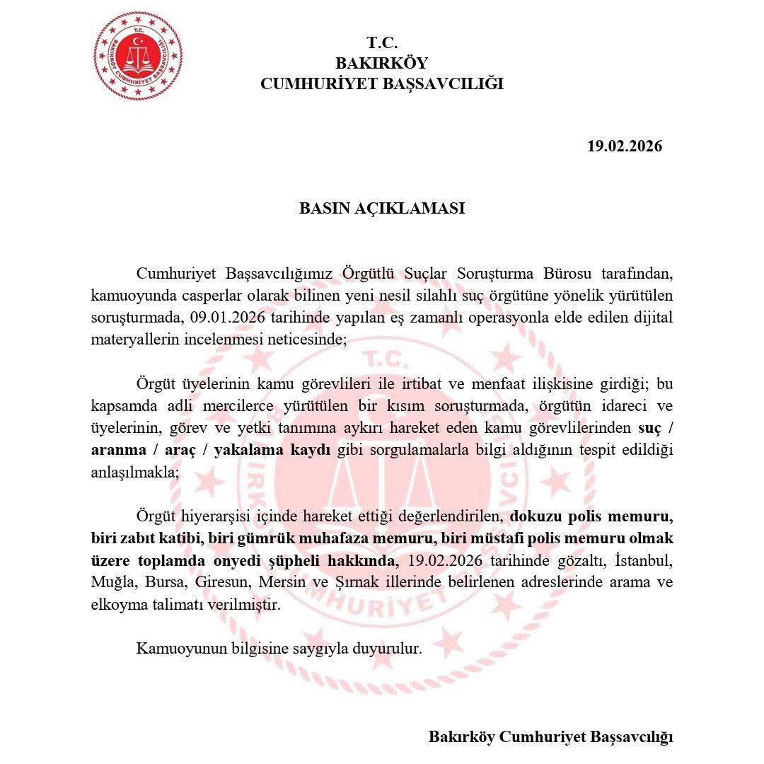 #SONDAKİKA | Suç örgütlerine bilgi sızdırdıkları iddiasıyla, aralarında 9 polisin de bulunduğu toplam 17 kişi hakkında gözaltı talimatı verildi.