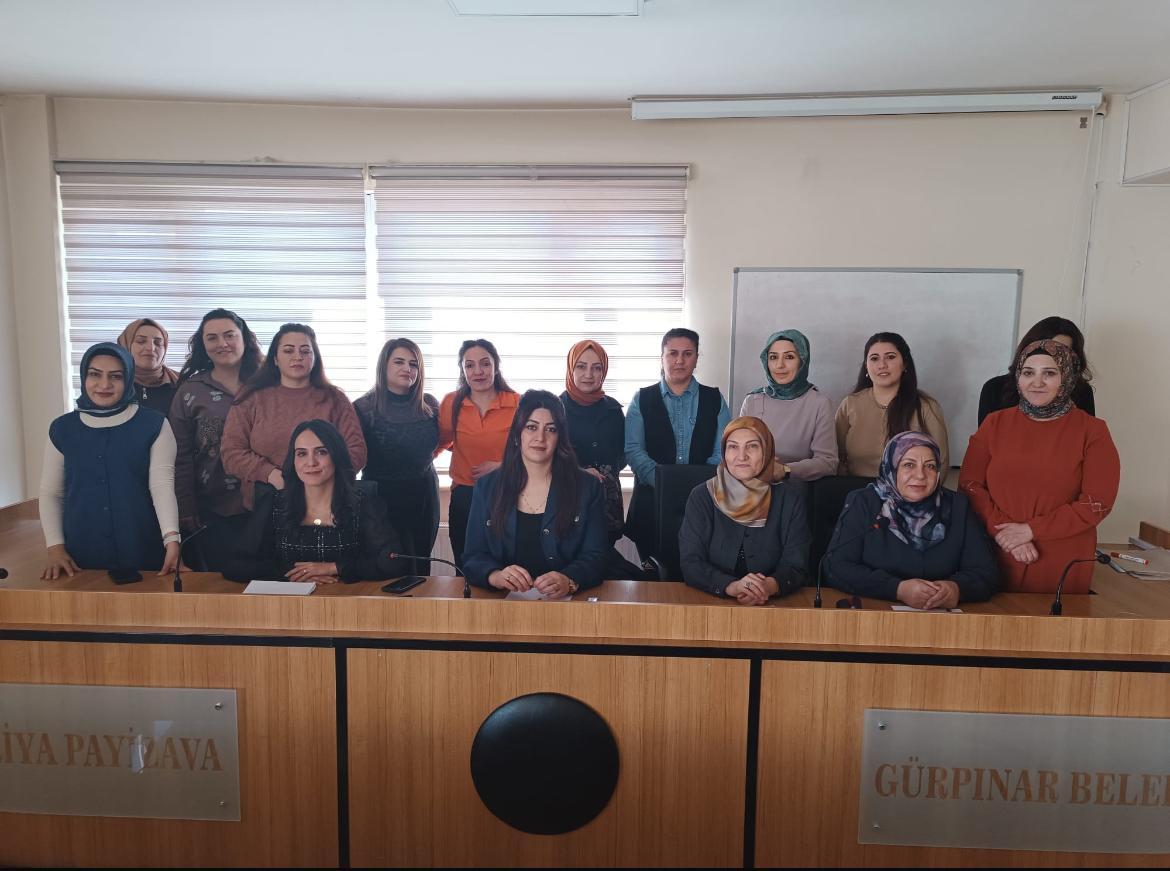 gurpinarbel's tweet photo. Belediyemiz bünyesinde Kadın Meclisi kuruldu. Kadınların yerel yönetim süreçlerine aktif katılımını güçlendirmek ve demokratik, ekolojik, kadın özgürlükçü bir yerel yönetim anlayışını büyütmek amacıyla kurulan meclisin kuruluş toplantısı geniş katılımla gerçekleştirildi. https://t.co/kQ2vRM9o0q