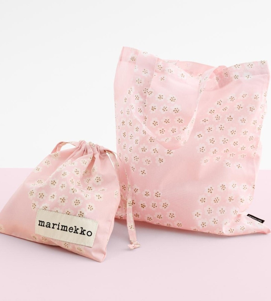 マリメッコ“桜ピンク”の「ウニッコ」マグカップ＆プレート、小花柄