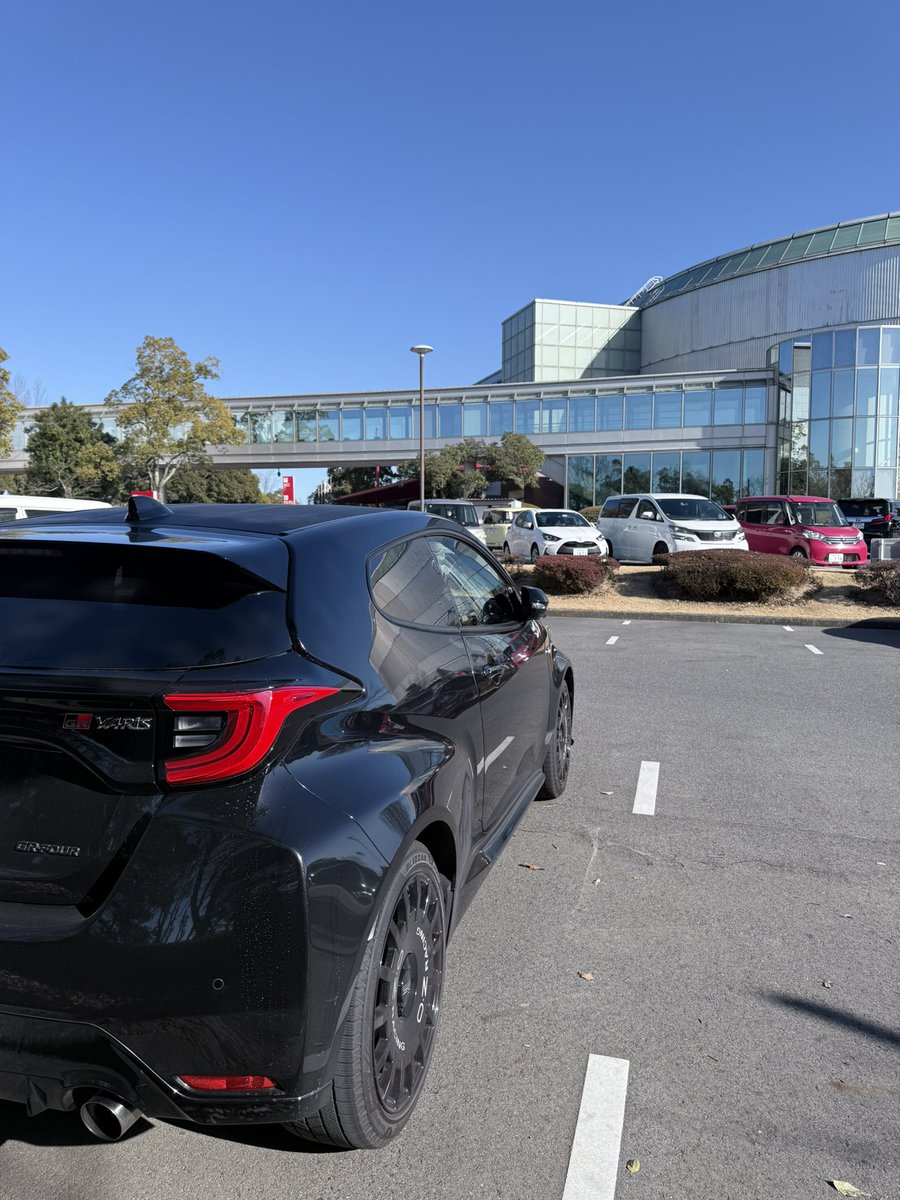 puff_cbblue's tweet image. トヨタ博物館

GRヤリス同好会の
新しいチャレンジは
陰ながら応援📣

ただ
年イチは
行きたくなってしまった…
ト博…
奈良さん‼️🤣

意外と
変わって無さそうで
微妙に変えてくる
常設展示

いつ来ても
素敵です💓