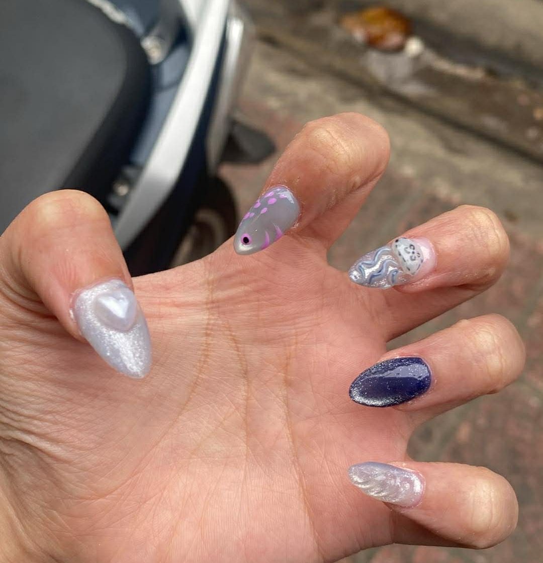 meruclone's tweet image. "can we see your nails ..🥹👀👀👀" -&amp;gt; yes mmerugaugau.straw.page