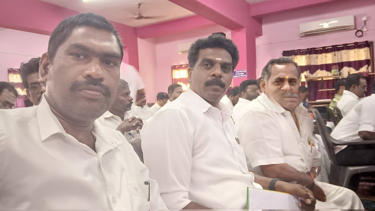 KPadmaKumar10's tweet photo. கன்யாகுமரி கிழக்கு மாவட்ட பாஜக அலுவலகத்தில் வைத்து தலைவர் திரு. கோபகுமார் அவர்கள் தலைமையில் நடைபெற்றது. இக்கூட்டத்தில் கலந்து கொண்ட போது... https://t.co/jwkS5pTXjj