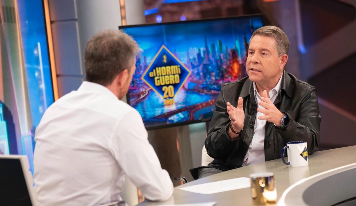 blvcom's tweet photo. 🐜 @El_Hormiguero en @antena3com registró 4.155.000 ESPECTADORES ÚNICOS (AA).
➡️ El programa reunió 2.025.000 espectadores de media y un 15,8% de cuota de pantalla.
🥇Minuto de oro a las 22:02 con 2.346.000 espectadores.
🔝Lo más visto en la franja de edad 45-64.
#PageEH #Audiencias📺📊