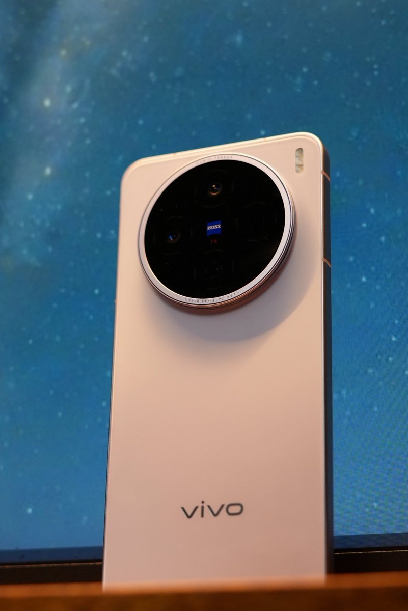 Samar Banerjee tweet media