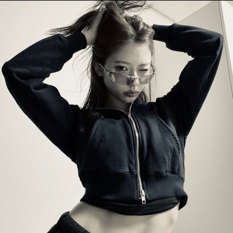 Can we all agree that RUKA with specs is so 🔥