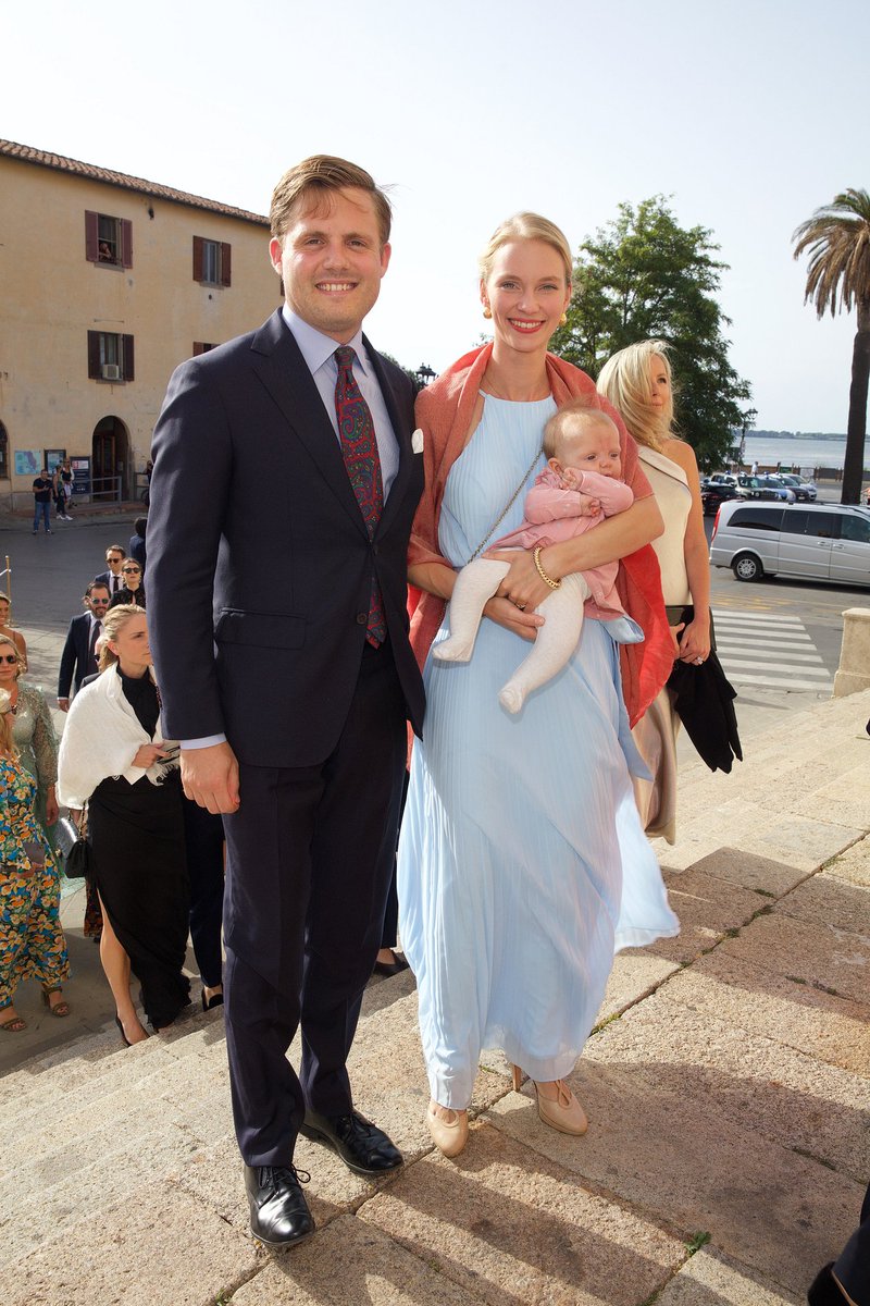 Queen Mathilde Blog tweet media