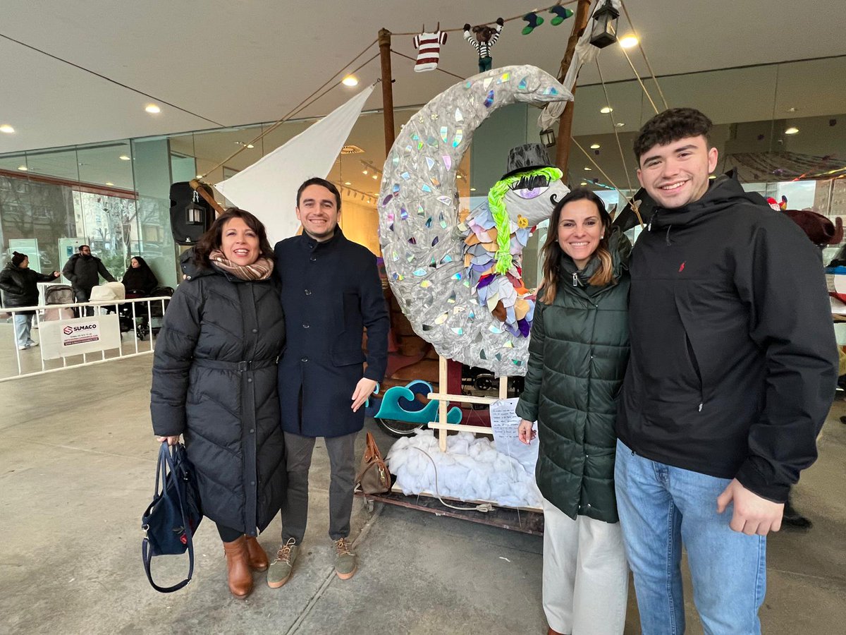 🔵 Ayer miércoles de ceniza, en la plaza del Centro Cultural Antonio López de nuestra ciudad, se ha celebrado el tradicional entierro de la sardina, que simboliza el fin del Carnaval.

#Coslada
#Carnaval