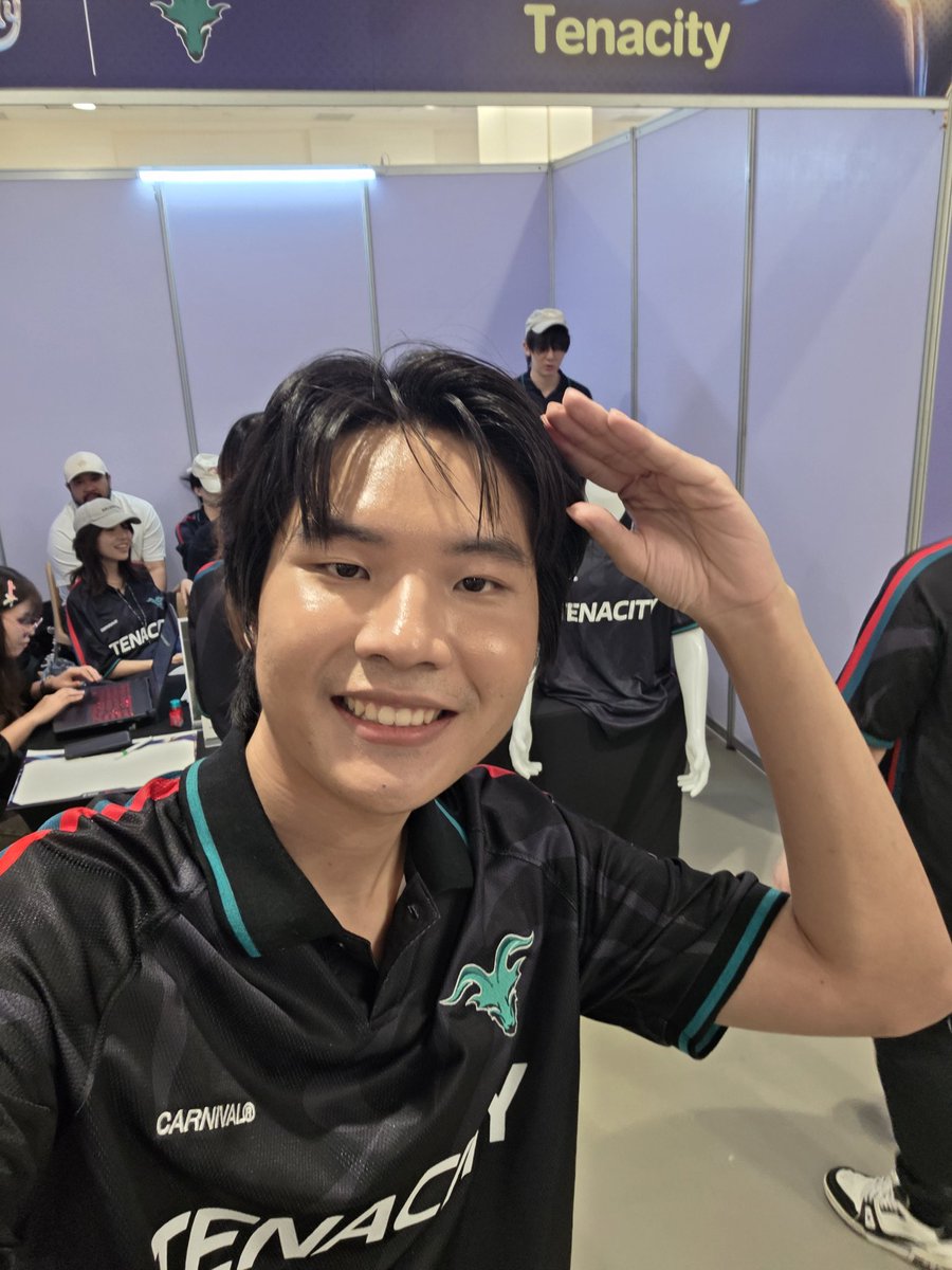 lnwza007 tweet media