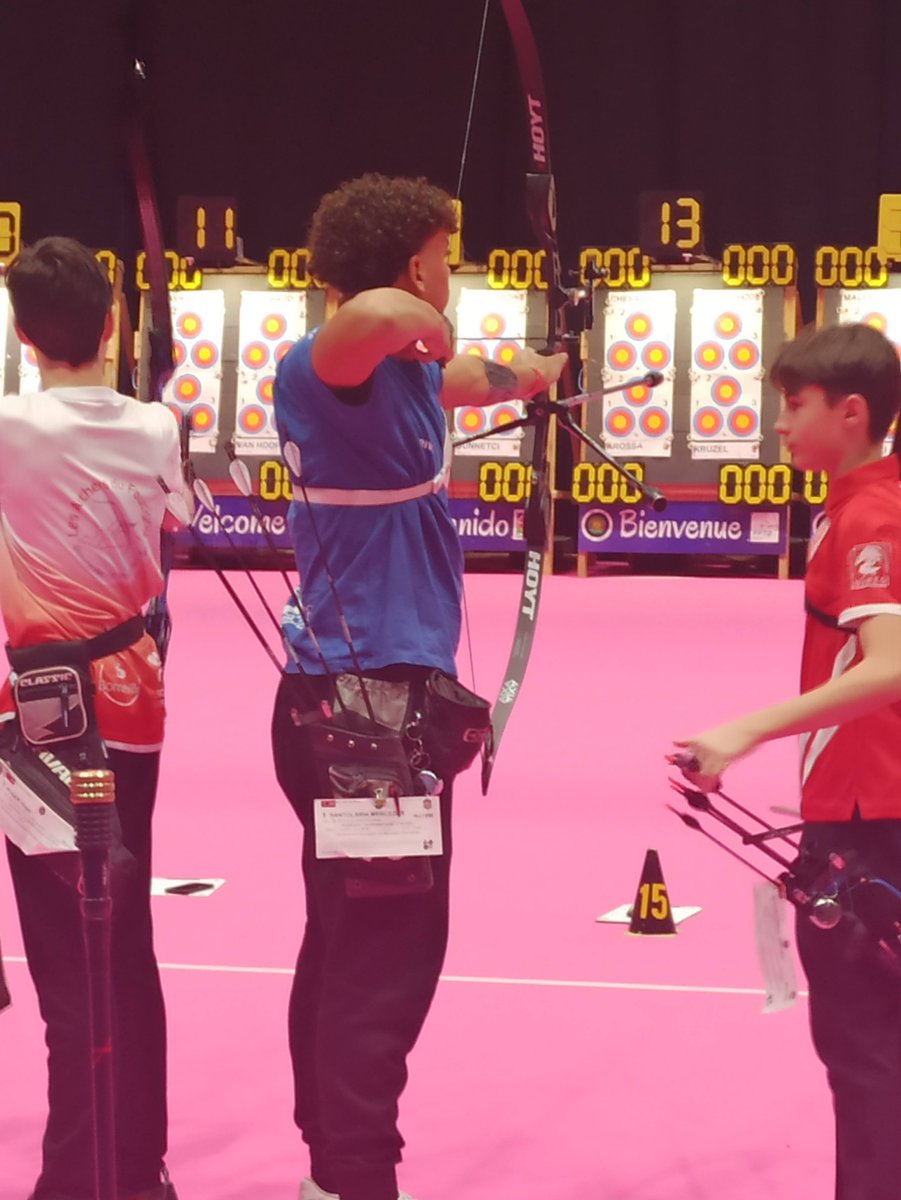 Cinc esportistes del Programa de Tecnificació de Tir amb Arc de les Illes Balears competeixen aquest cap de setmana al segon classificatori nacional al Centre de Tecnificació de Puerta de Hierro (Madrid). 
Objectiu: plaça per a la següent fase a Andújar (12-15 març). 
💪🏹 #CTEIB