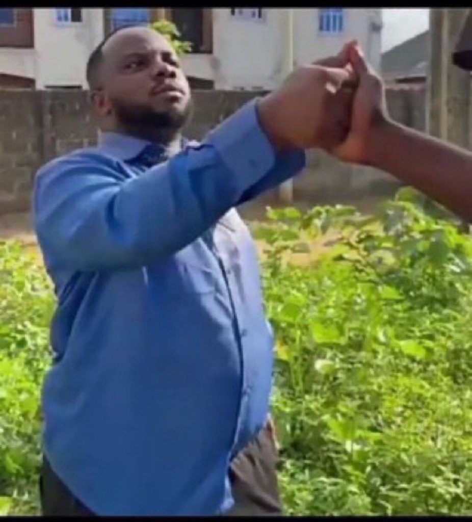 run backend, let me run frontend we share the pay 50/50.
me: