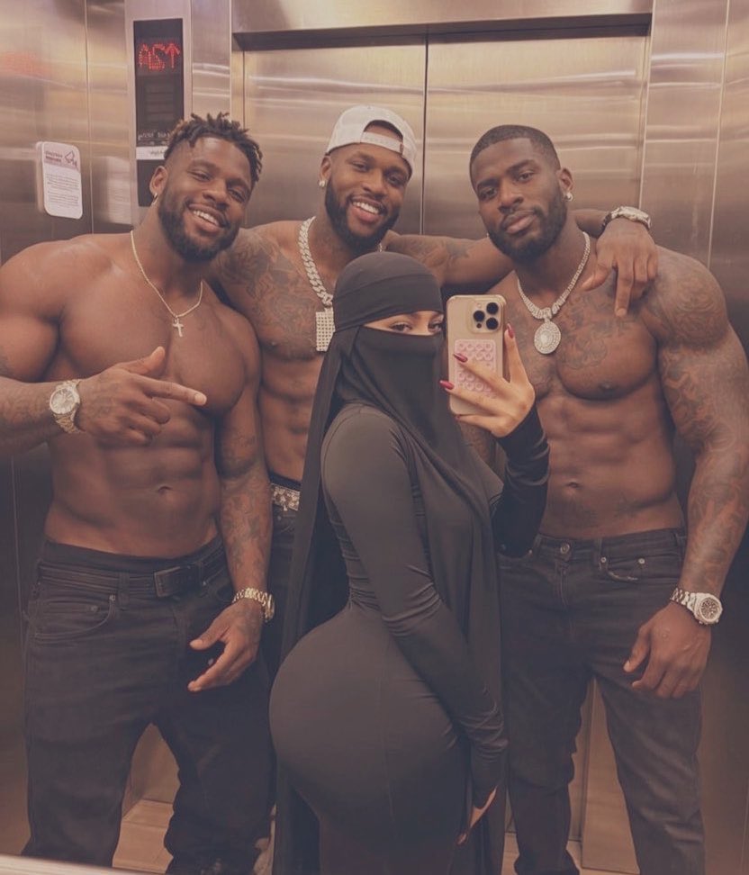 AfricanHub_'s tweet photo. Arab women love African men https://t.co/iPK1j9jXhC