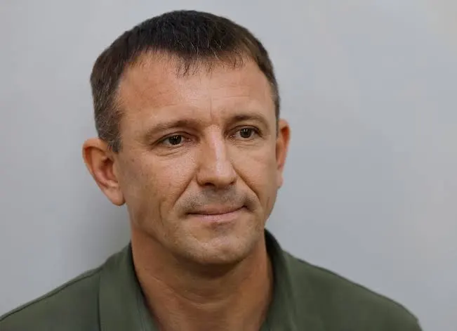 Тимуру Иванову вернули часть конфискованного имущества... 
"Московский городской суд отменил решение районного суда в части обращения в доход Российской Федерации имущества в виде земельного участка и жилого дома". 
Что тут можно сказать? Приличного ничего. Ругательного много.