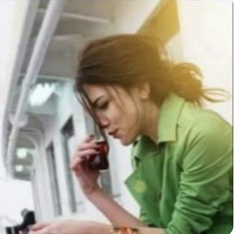 Zaafım bir tek demini iyi almış ince belli bardaktaki çay gerisi vayy lee vayy lee vaayy🙃