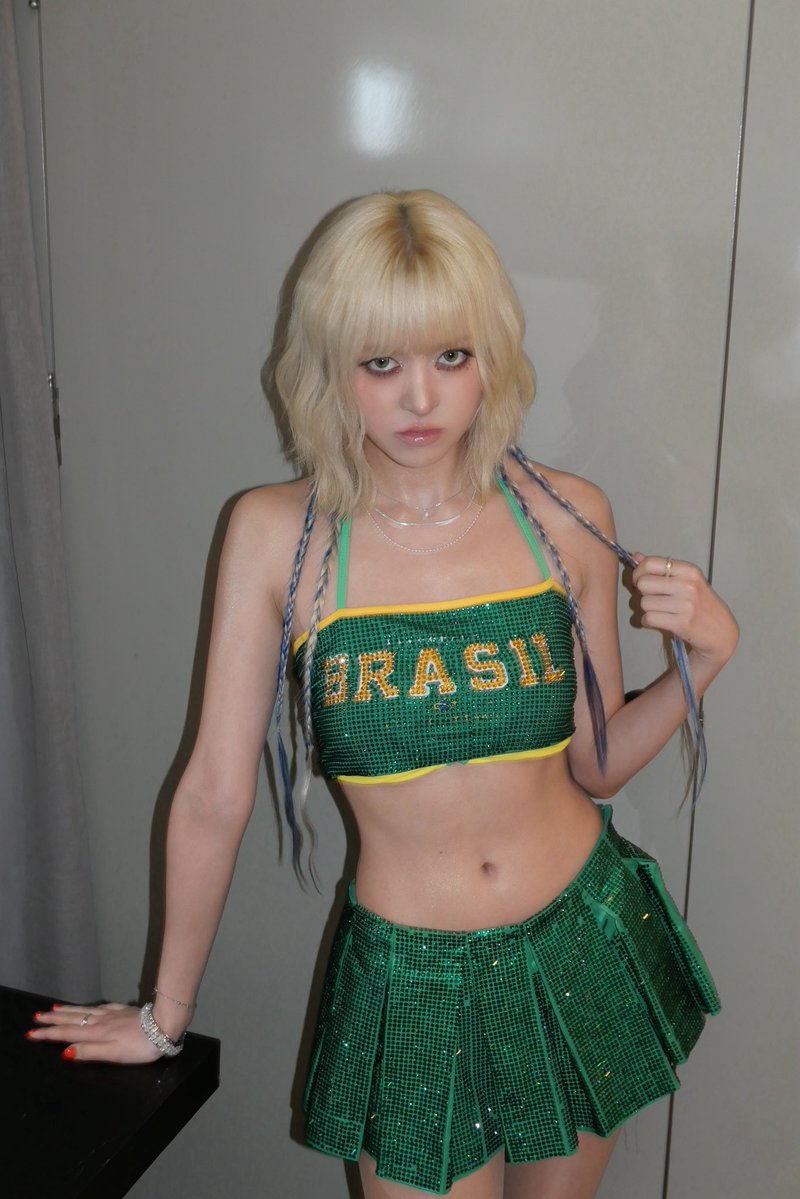 WE_NMIXX's tweet image. I 💚 Brasil. 🇧🇷 🇧🇷

#NMIXX #엔믹스 
#릴리 #LILY