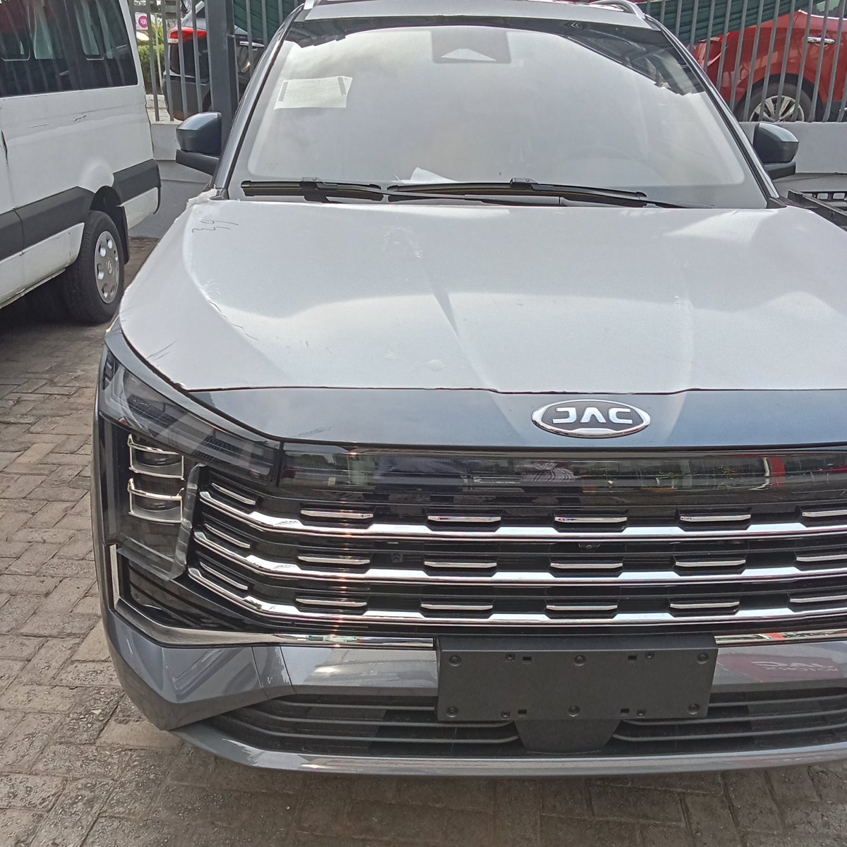 iyanda01's tweet photo. Ask me for your JAC Vehicles...you will love our vehicles!!! https://t.co/f69UCjhLU8