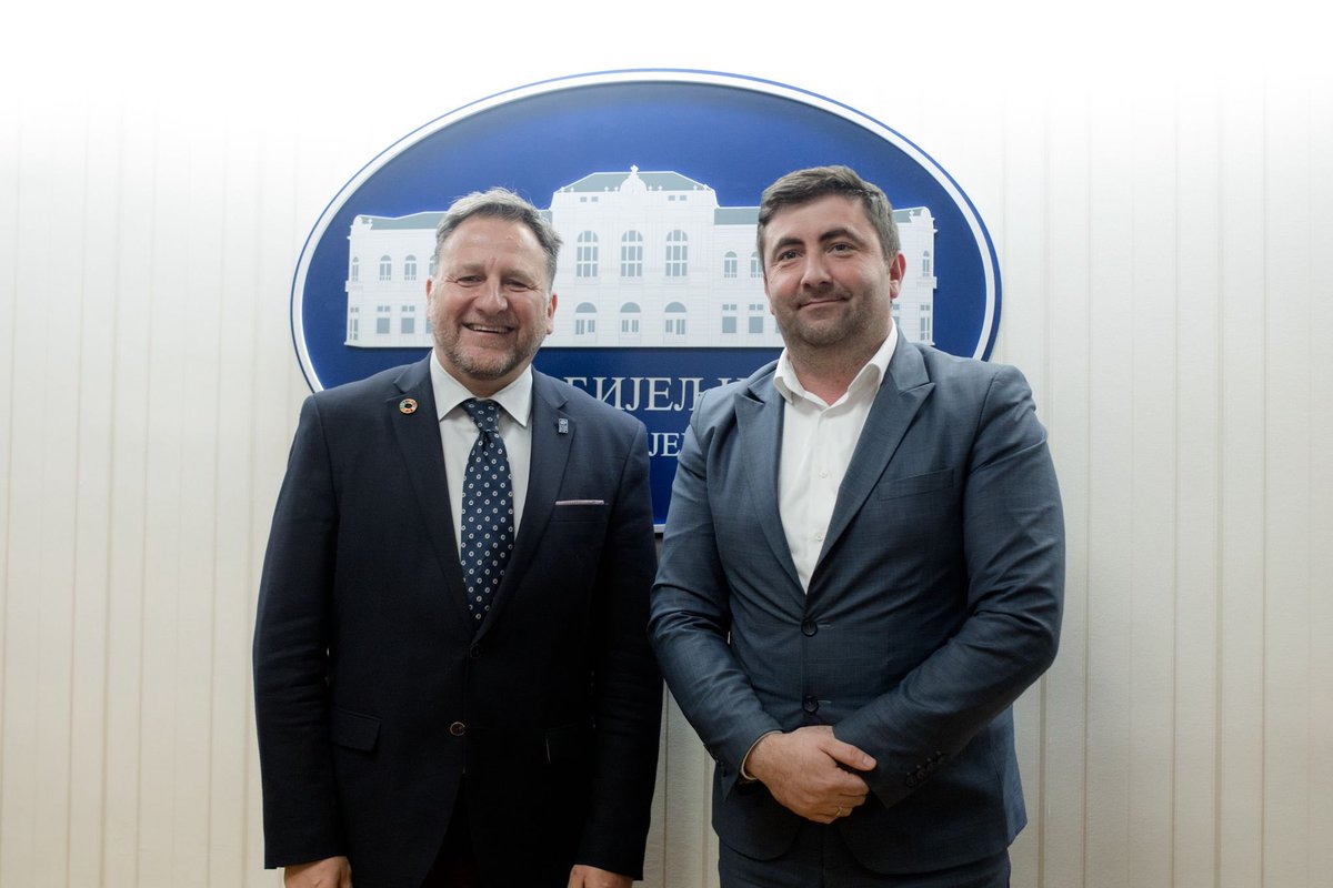 renaudmeyer's tweet photo. Pleased to present the new @UNDPBiH Country Programme 2026-30 to Mayor Ljubisa Petrovic in @Grad_Bijeljina. It will guide our partnership to respond to needs of the local communities with solutions on Green &amp; Digital transition, social protection, all part of #SDGLocalization https://t.co/RdBF69CQn3
