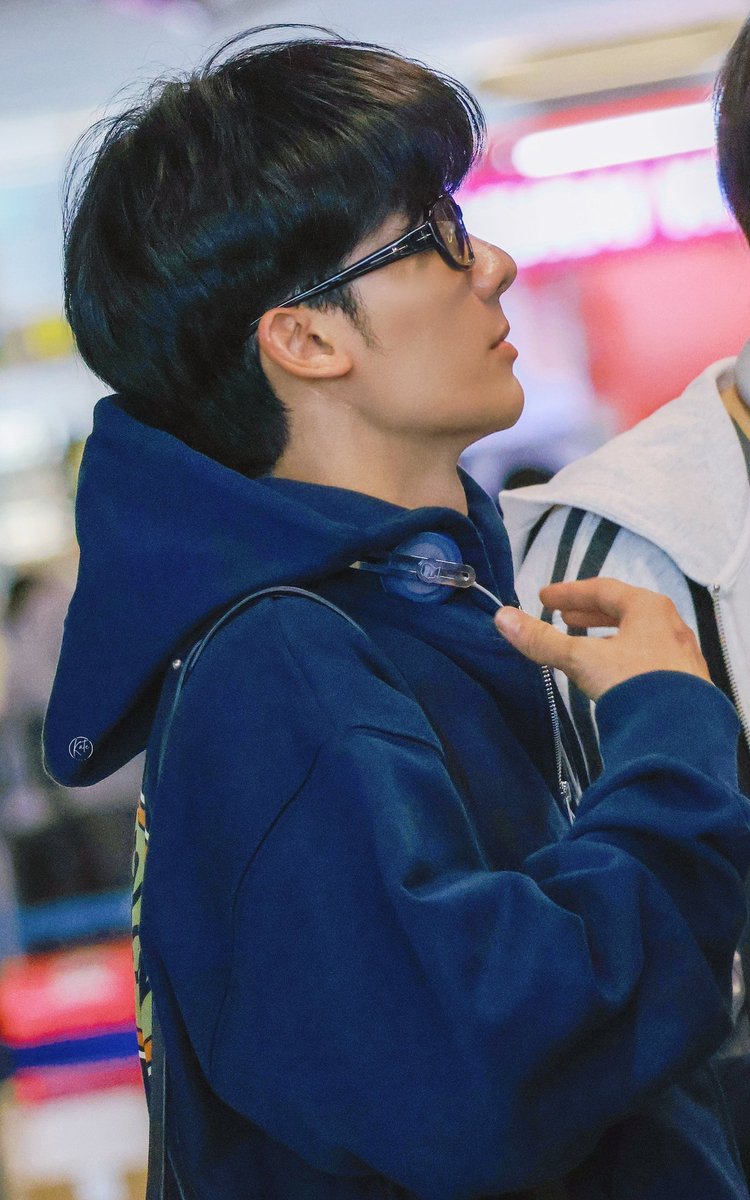 เจ้าอินอย่างเข้ม
#Tawan_V <a href="/Tawan_V/">เทย์ทาวาฬ</a>