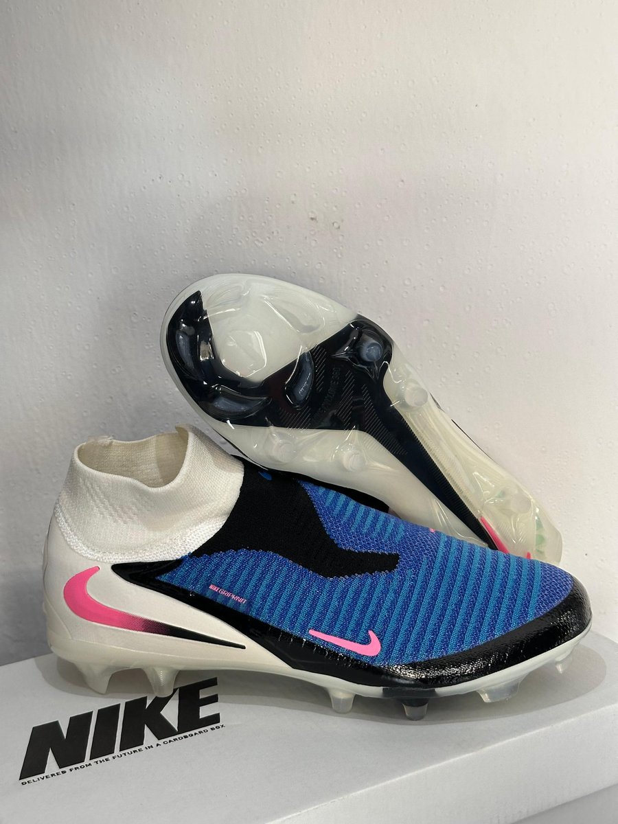 dinero_crocs's tweet image. + Phantom 6!

🏷️— N55,000

Location Kaduna—worldwide delivery.
WhatsApp: 08063769764