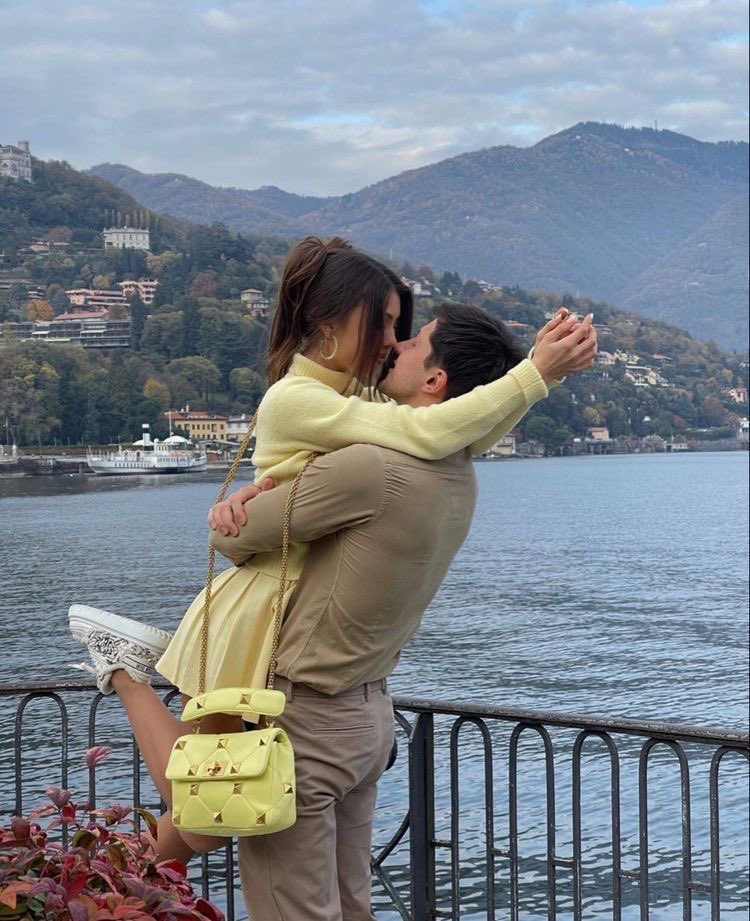 loveucouple's tweet photo. https://t.co/6QWrbwx7Xp