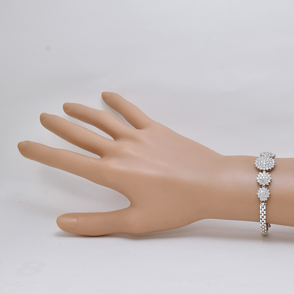 本日の商品「ダイヤモンド 2.90ct 18金ホワイトゴールド K18WG