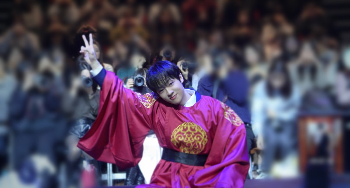 [🎁] #이태빈 #LEETAEVIN
2026 <태빈록> Tab in you in SEOUL

🗓 2026. 01. 24 (토) 2PM | 6PM (KST)

직접 목도한 그날을 기록하며, 
2026 <태빈록>

#이태빈 #LEETAEVIN
#LEETAEVIN_FANMEETING
#태빈록 #태빈 #TAEVIN
#엔에스이엔엠 #NSENM
#레드슬리퍼스 #Redslippers