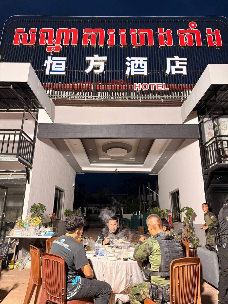 KhmerPost24's tweet photo. Thai bandits invaded Cambodian territory and seized Cambodian land and hotels near the border as their property. https://t.co/oJ42sOatNY