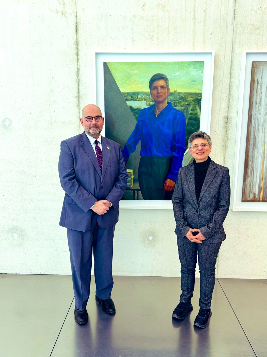 tamasivankovacs's tweet photo. 🇭🇺🇧🇪🇷🇴🇫🇷 Réunion du Groupe des Ambassadeurs francophones de Bruxelles (GAF-B) à Anvers hier avec S.E. Madame Cathy #BERX, Gouverneure de la province d’Anvers au Palais Provincial, organisée par S.E. Madame Andreea #PASTARNAC, Ambassadeur de Roumanie et Présidente du GAF-B. @OIFrancophonie, @TromlerMiklos, @Stad_Antwerpen @EpsteinAri
#Francophonie