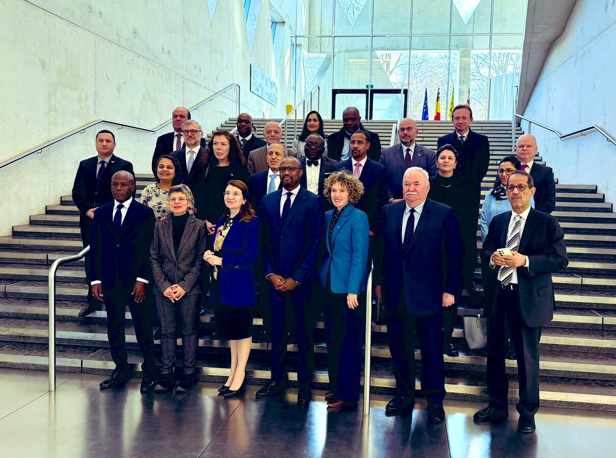 tamasivankovacs's tweet photo. 🇭🇺🇧🇪🇷🇴🇫🇷 Réunion du Groupe des Ambassadeurs francophones de Bruxelles (GAF-B) à Anvers hier avec S.E. Madame Cathy #BERX, Gouverneure de la province d’Anvers au Palais Provincial, organisée par S.E. Madame Andreea #PASTARNAC, Ambassadeur de Roumanie et Présidente du GAF-B. @OIFrancophonie, @TromlerMiklos, @Stad_Antwerpen @EpsteinAri
#Francophonie
